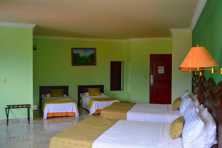 Casa Morales Hotel Internacional Y Centro De Convenciones اباغويه المظهر الخارجي الصورة Deluxe Room