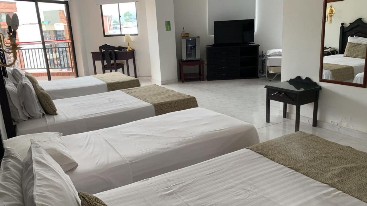 Casa Morales Hotel Internacional Y Centro De Convenciones اباغويه المظهر الخارجي الصورة