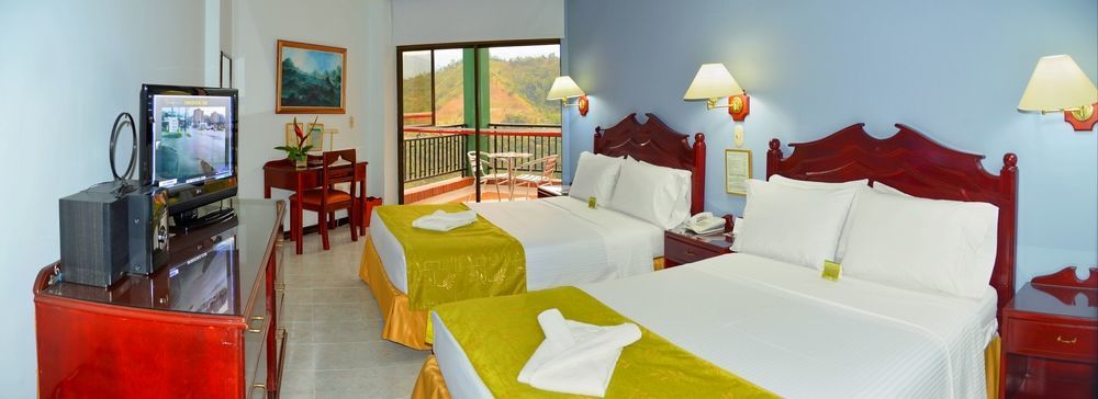Casa Morales Hotel Internacional Y Centro De Convenciones اباغويه المظهر الخارجي الصورة
